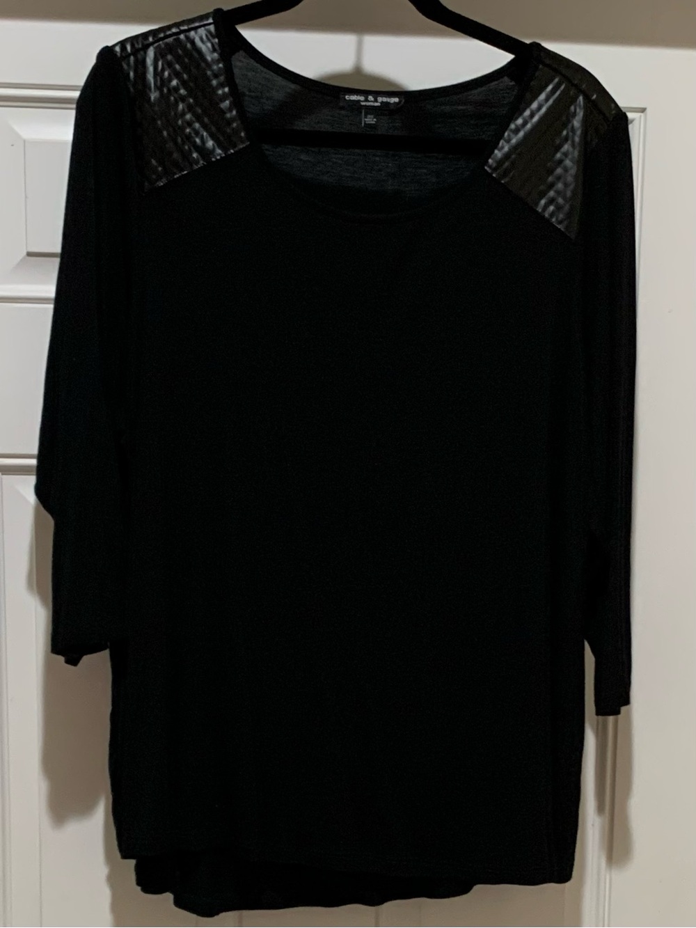 Cable & Gauge Black Knit Top with Pleather Quilted Shoulder Panels 2X
